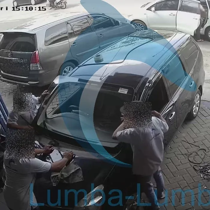 kaca depan belakang pintu nissan grand livina