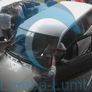 kaca depan toyota kijang kapsul